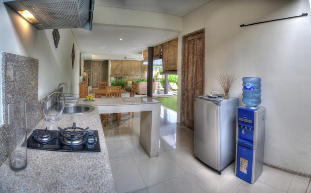 Villa Lestari Seminyak Kamer foto